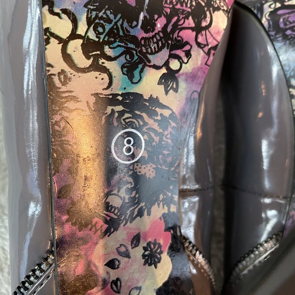 Ed Hardy Zipper  Heels - Picture 6 of 9